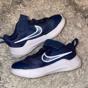 Kid Nike shoes, 5c
